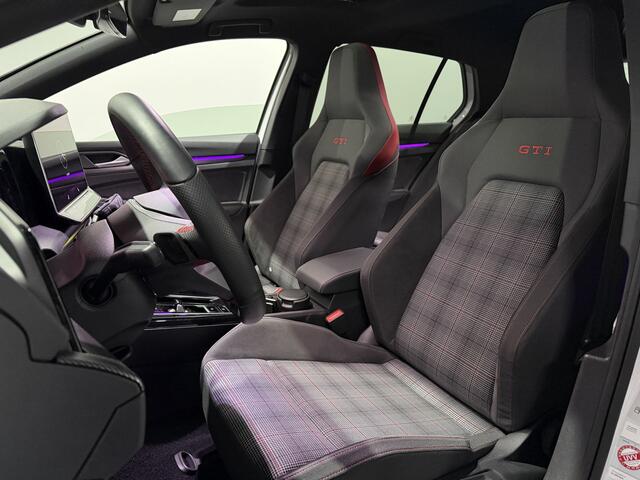 Volkswagen GOLF 2.0 TSI GTI - Pano / Carplay / Dodehoek / Lane assist