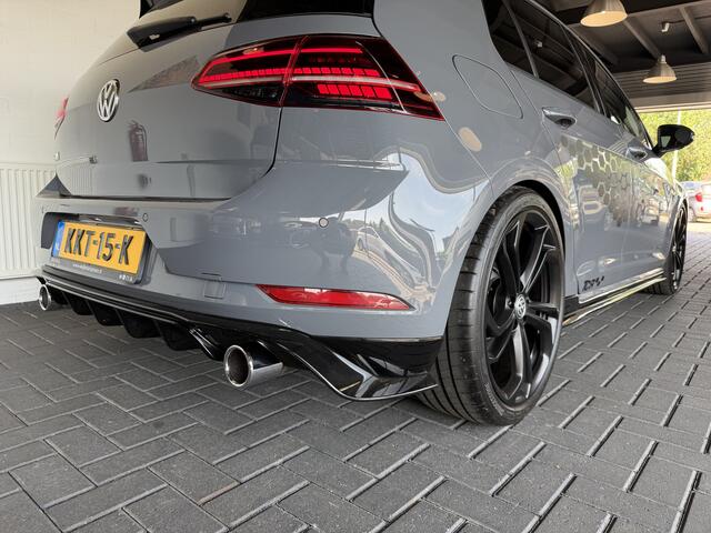Volkswagen GOLF 2.0 TSI GTI TCR DCC / Pano / Keyless / 1e eigenaar / Dealer onderhouden /