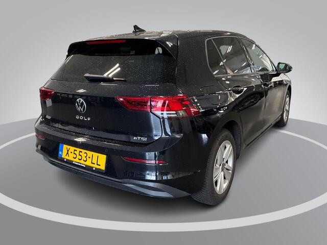 Volkswagen GOLF 1.0 eTSI 110pk DSG Life Business · Apple/Android Car Play · ACC · Sfeerverlichting · Parkeersensoren · Navigatie · Verkeersbord Detectie · Garantie t/m 12-01-2028 of 100.000km