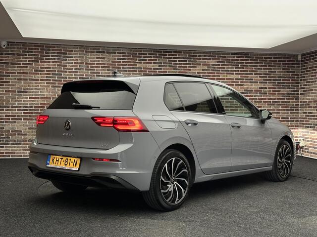 Volkswagen GOLF 1.5 eTSI Style | IQ light| Dak| Sfeer|