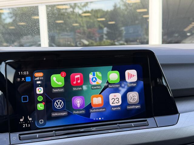 Volkswagen GOLF 1.0 eTSI Life | Stuurverwarming | ACC | CarPlay | Stoelverwarming