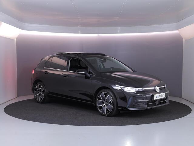 Volkswagen GOLF 1.5 eHybrid Style Edition 204 pk Automaat (DSG) | Verlengde garantie | Navigatie via App | Panoramadak | Parkeersensoren (Park assist) | Achteruitrijcamera |