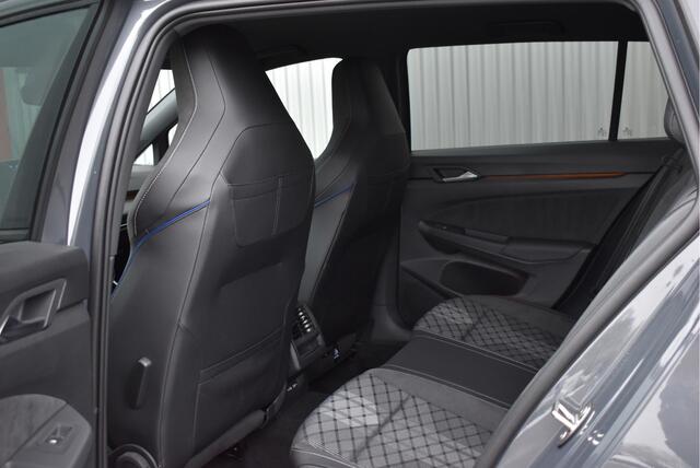 Volkswagen GOLF Variant 1.5 TSI R-Line Edition Sportstoelen, Virtual cockpit, Adaptive cruise, Afn. trekhaak, Camera, Stoelverwarming