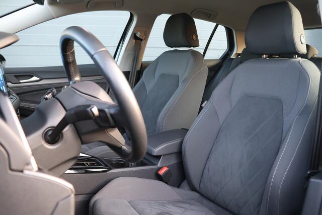 Volkswagen GOLF 1.4 eHybrid Style LED+/Navi/Massage/Camera/Elek. stoel/ACC/Dab+/