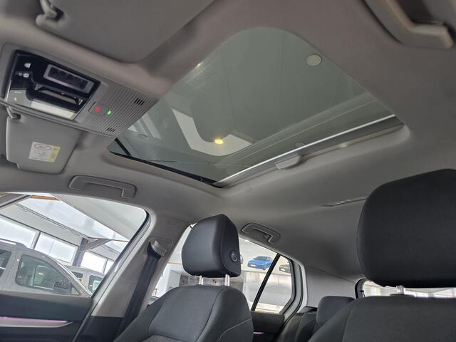 Volkswagen GOLF 1.5 eTSI |Fabrieksgarantie|Carplay|Panorama|