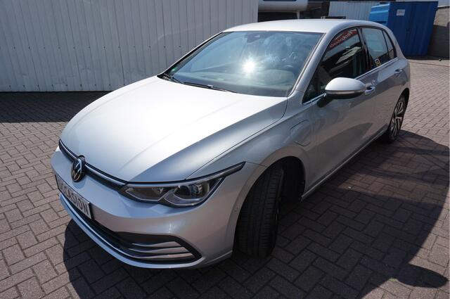 Volkswagen GOLF 1.4I eHybrid Style Automaat