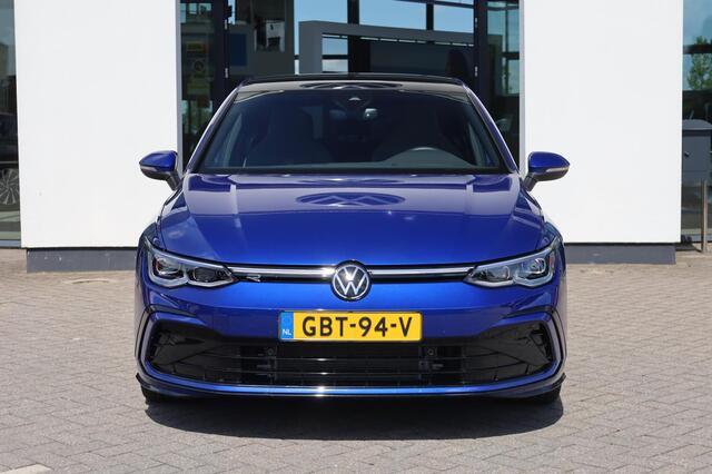 Volkswagen GOLF 1.5 eTSI R-Line Business 150PK / 110kW DSG, LED Matrix (IQ.Lights), dynamische grootlichtassistent (dynamic light assist), panoramadak, verwarmbare voorstoelen, verwarmbaar multifunctioneel lederen stuurwiel, adaptieve cruise control (acc), achteruitrijca