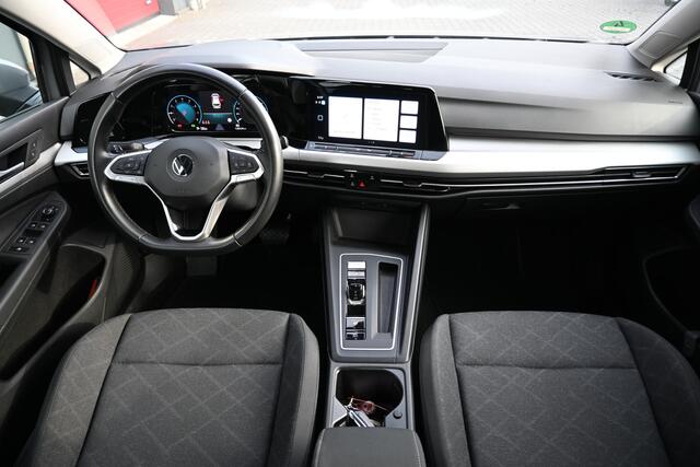 Volkswagen GOLF Variant 1.0 eTSI Life camera climate