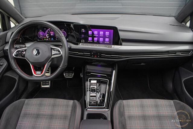 Volkswagen GOLF 2.0 TSI GTI PANO CAMERA MISTLAMPEN IQ STOELVERWARMING