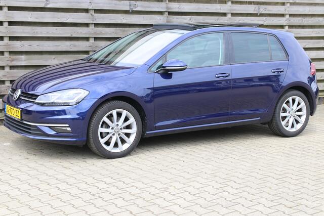 Volkswagen GOLF 1.5 TSI Highline / Panoramadak / Cruise / Climate / Apple carplay