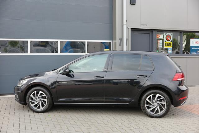 Volkswagen GOLF 1.4 TSI 125pk Sound Navi , LMV, Keyless, PDC , Achteruitrijcamera , Carplay , Etc. Nieuwe apk bij aflevering