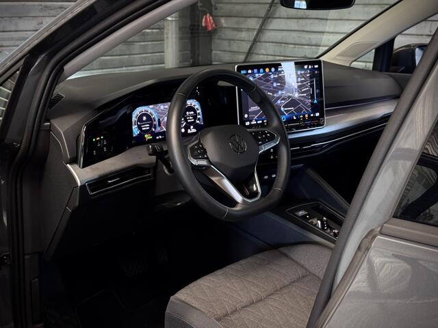 Volkswagen GOLF Variant 1.5 eTSI | Trekhaak | ACC | LED | Navi |