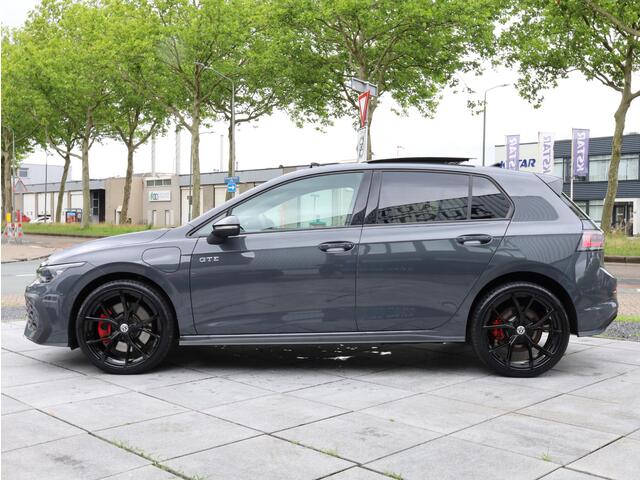 Volkswagen GOLF GTE 1.5 eHybrid 272PK | Panodak | Leer | Stoel Ventilatie | Head-up | Keyless | Camera | Memory | IQ Light | Stoel&Stuurverwarming |