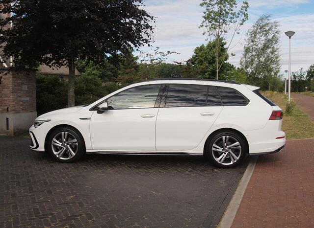 Volkswagen GOLF Variant 1.5 TSI R-Line | Camera | Sfeerverlichting | ACC | Apple Carplay | NL-Auto |