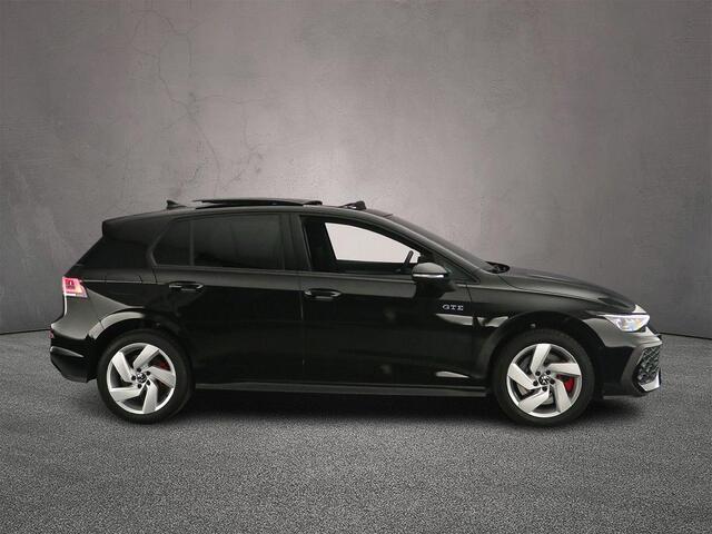 Volkswagen GOLF GTE 1.5 TSI eHybrid 272pk DSG Automaat Trekhaak, Panoramadak, Black Style, Lederen bekleding, LED matrix koplampen, Adaptive cruise control