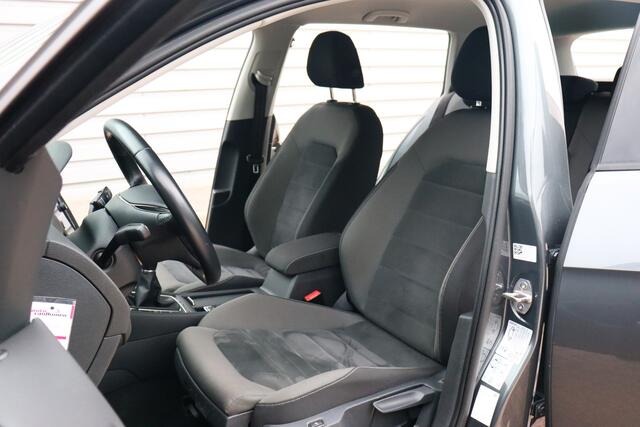 Volkswagen GOLF Variant 1.0 TSI Comfortline Business O.a; Stoelverw, ACC, Navi, Clima, DAB, PDC, Etc. All-in prijs!