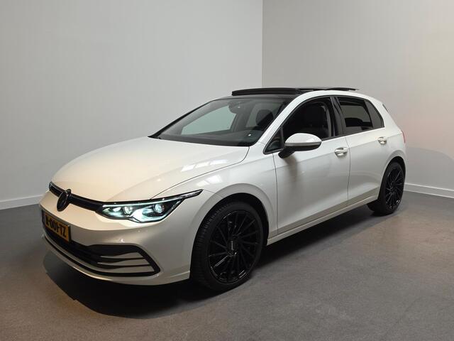 Volkswagen GOLF eTSI Life Business *Full-option* Stoel & Stuurverwarming - Panorama schuifdak - Apple Carplay/Android Auto - Dodehoekdetectie - Adaptive Cruise