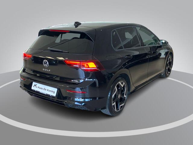 Volkswagen GOLF 1.5eTSI/150PK R-Line DSG · Navigatie · Harman/Kardon sound · Apple/Android Car Play · Garantie t/m 05-10-2030 of 100000km.