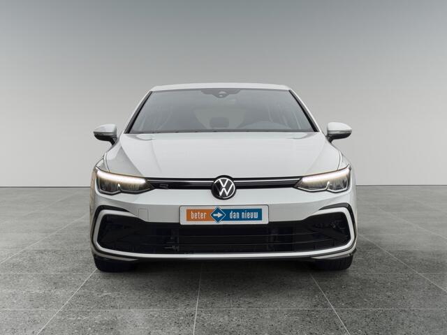 Volkswagen GOLF 1.5 130pk eTSI R-Line Business Parkeersensoren voor en achter | 'App-Connect' voor Apple CarPlay en Android Auto | Digitale radio-ontvangst DAB+