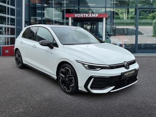 Volkswagen GOLF 1.5 eTSI DSG R-LINE 360CAMERA/ACC/STOEL+STUURVERW/CARPLAY