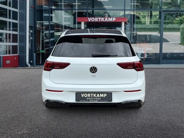 Volkswagen GOLF 1.5 eTSI DSG R-LINE 360CAMERA/ACC/STOEL+STUURVERW/CARPLAY