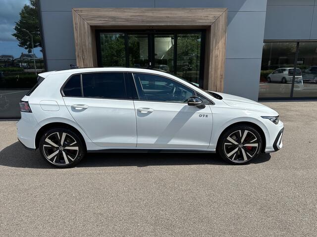 Volkswagen GOLF 1.5 eHybrid GTE 272pk | Head up | Black Style | IQ light | 360 Camera | Rijklaar incl. garantie