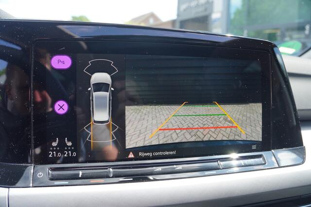 Volkswagen GOLF Variant 1.0 eTSI Life Business - PANODAK - ADAPT. CRUISE - CARPLAY - BTW AUTO -