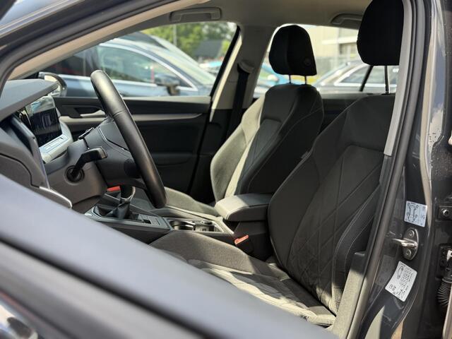 Volkswagen GOLF 1.0 TSI Life Business - Adative Cruise Control - Apple Carplay/Android Auto - Electrische Stoelen