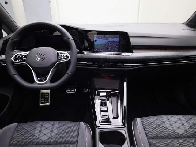 Volkswagen GOLF 1.5eTSI/130PK R-Line DSG Volkswagen Golf 1.5eTSI/131PK R-Line DSG · Panoramadak · Apple/Android Car Play · Stoel & Stuurverwarming · Navigatie · LED ·