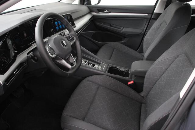 Volkswagen GOLF 1.0 TSI 110pk Automaat Life Navigatie Climate Control Navigatie Camera Digitale Cockpit Parkeer sensoren V+A DAB Cruise Control Lichtmetalen Velgen