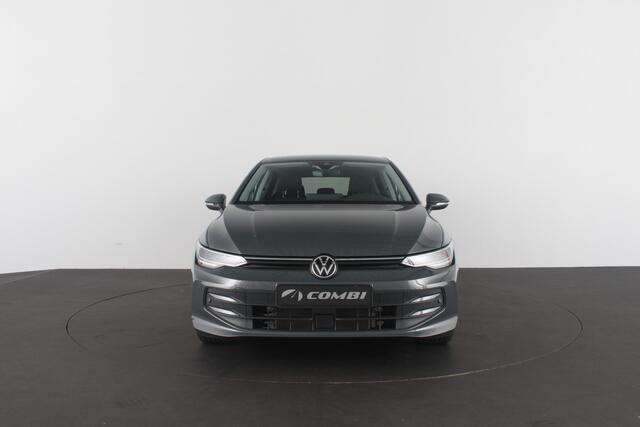 Volkswagen GOLF 1.5 eTSI Life Edition > 18 inch/Dolphin Gray/Sfeerverlichting/Travel assist...