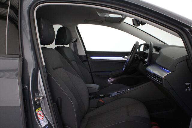Volkswagen GOLF 1.5 eTSI Life Edition > 18 inch/Dolphin Gray/Sfeerverlichting/Travel assist...