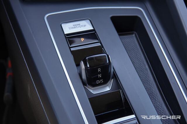 Volkswagen GOLF 1.5 eTSI 150Pk Aut. | Style | Achteruitrijcamera | 17'' | Moonstone Grey