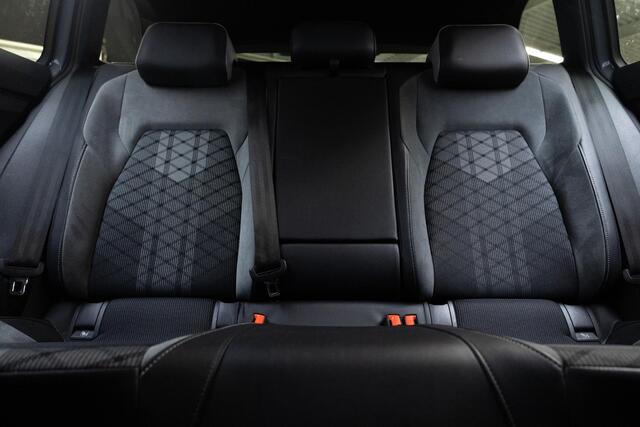 Volkswagen GOLF 1.5 eTSI R-Line Business | Trekhaak | Dodehoekdetectie |