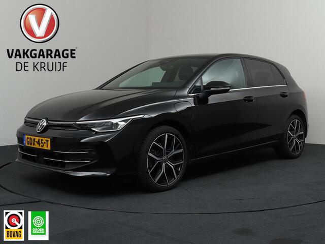 Volkswagen GOLF 1.5 eHybrid 50 Edition | ACC | Trekhaak | Camera!