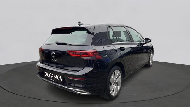 Volkswagen GOLF 1.5 TSI 130pk Style Trekhaak Navigatie Full-LED Pdc Acc Android/Carplay 21