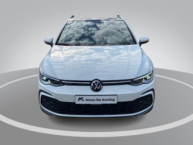 Volkswagen GOLF 1.4eHybrid 180kW/245PK GTE · Panoramadak · Camera · Apple/Android Car Play · Navigatie · Stoelverwarming · Dodehoeksensor ·