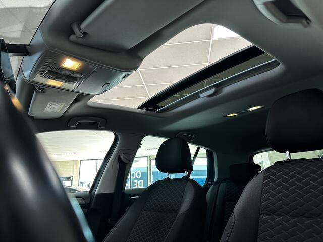 Volkswagen GOLF 1.5 TSI Highline/ Panorama-Dak/ 150pk!/ Automaat/ Facelift!/ Sportstoelen/ Stoelverw./ Navi/ Clima/ Adaptive Cruise/ Isofix/ Bluetooth/ Multi. LEDER. Stuur/ 16'' LMV/ Mistl./ PDC V+A/ Extra getint glas.