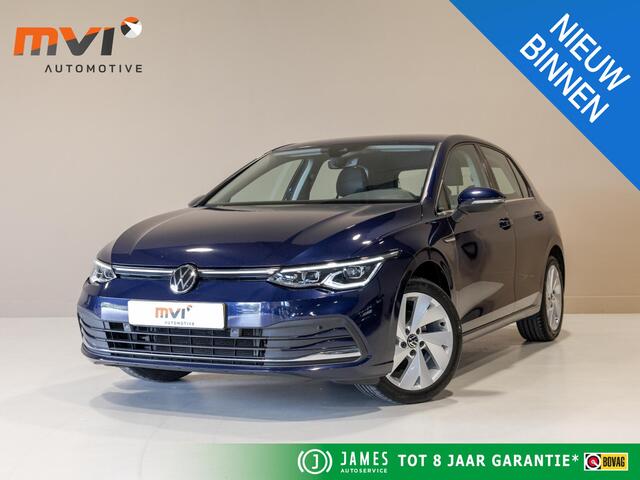 Volkswagen GOLF 1.5 eTSI R-Line Business+ 150pk / Dodehoek detectie / Elektrisch verstelbare stoelen met geheugen / Achteruitrijcamera / Stoelverwarming / Apple carplay /