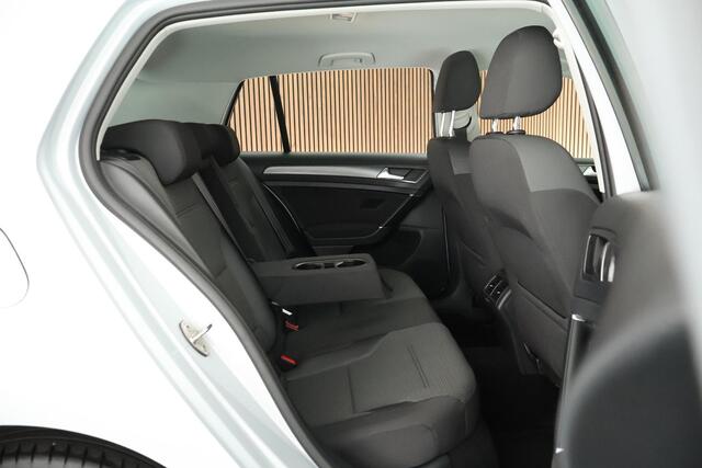 Volkswagen GOLF 1.4 TSI 125pk H6 Comfortline Carplay Parkeersensoren Cruise Control Spiegel-pakket