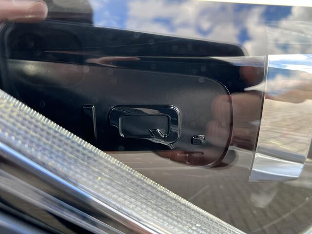Volkswagen GOLF 1.4 eHybrid Style / Memory Seat / Travel Assist / Parkeersensoren V+A / LED / App-Connect **