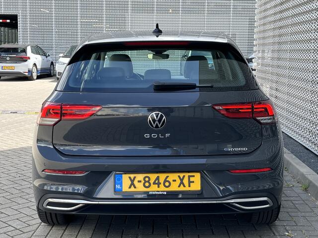 Volkswagen GOLF 1.4 eHybrid Style / Memory Seat / Travel Assist / Parkeersensoren V+A / LED / App-Connect **