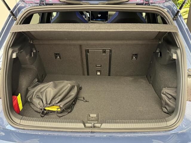 Volkswagen GOLF 1.5 eHybrid GTE | Schuif-/kanteldak | 360° Camera | Navigatie | Apple CarPlay / Android Auto |