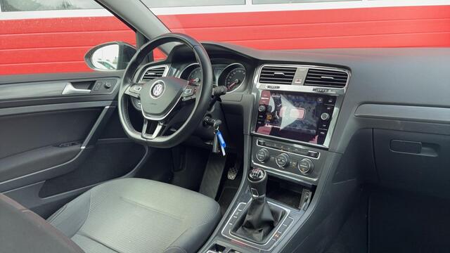 Volkswagen GOLF 1.0 TSI Comfortline NAVI / CLIMA / CARPLAY / PDC / BLUETOOTH / ACC / NL-AUTO