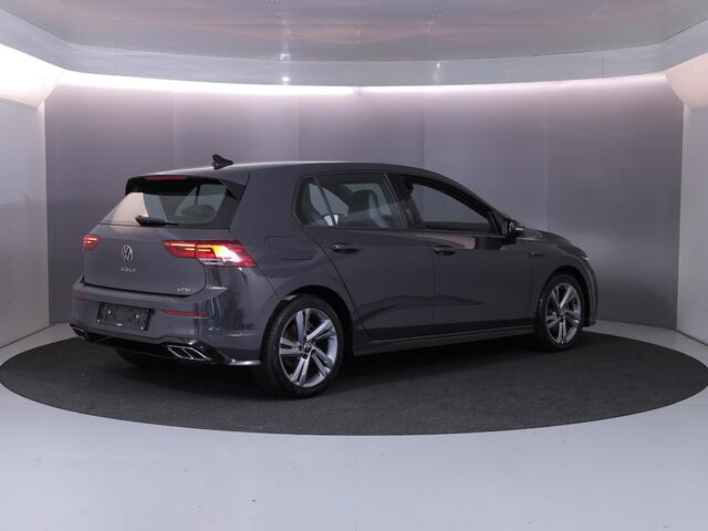 Volkswagen GOLF 1.5 eTSI R-Line 130 pk Automaat (DSG) | Navigatie via App | Parkeersensoren | Autom. airco | LED koplampen | R-Line |