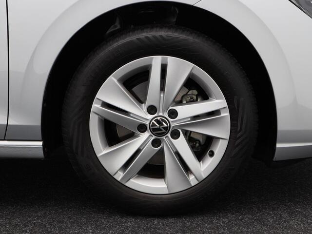 Volkswagen GOLF 1.0 eTSi 110 Pk Life Business | Stoelverwarming | Adaptive Cruise | Climatronic | CarPlay | 16 Inch | 39.906 Km !!