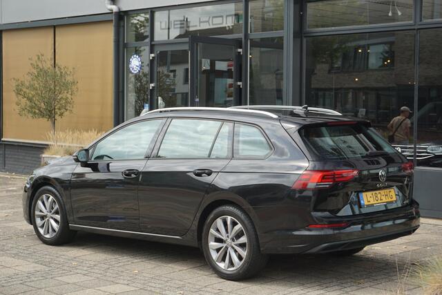 Volkswagen GOLF Variant 1.0 eTSI Life