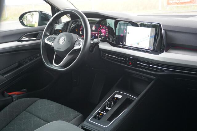 Volkswagen GOLF Variant 1.0 eTSI Life