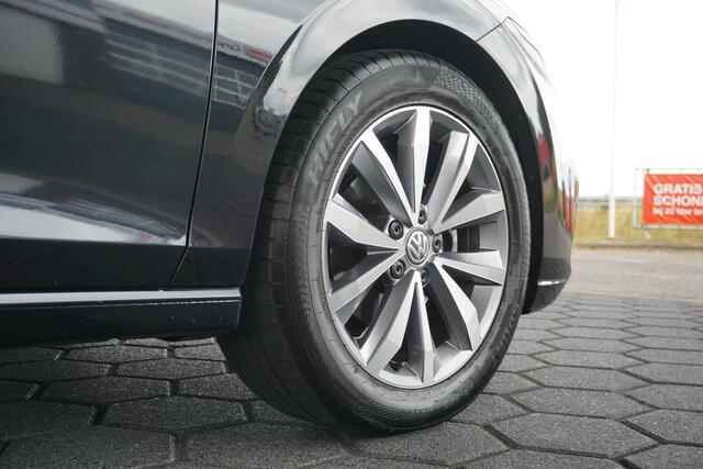 Volkswagen GOLF Variant 1.0 eTSI Life
