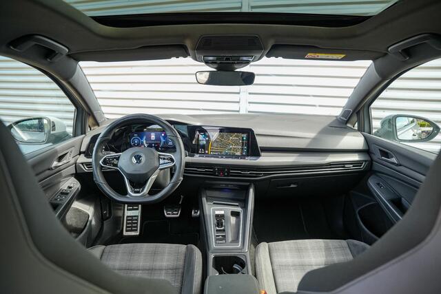 Volkswagen GOLF 2.0 TDI GTD Panoramadak IQ Light Harman/Kardon Keyless 19''LM Nardo Grey